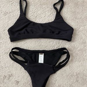 Billabong black ribbed bikini